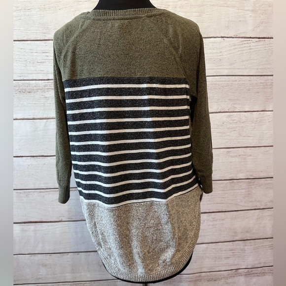 Maurices Three-Quarter Sleeve Sweater Small , Office Top, Business Casual - Picture 3 of 4